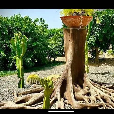 Angels Pathway Chalet Fátaga