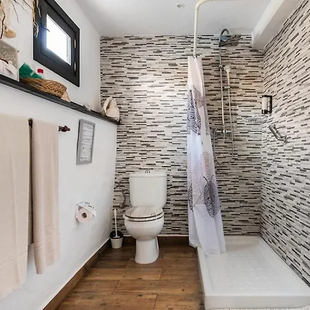 Angels Pathway Chalet Fátaga