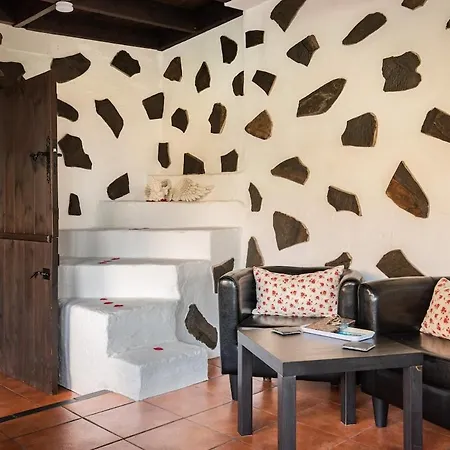 Chalet Angels Pathway Fátaga